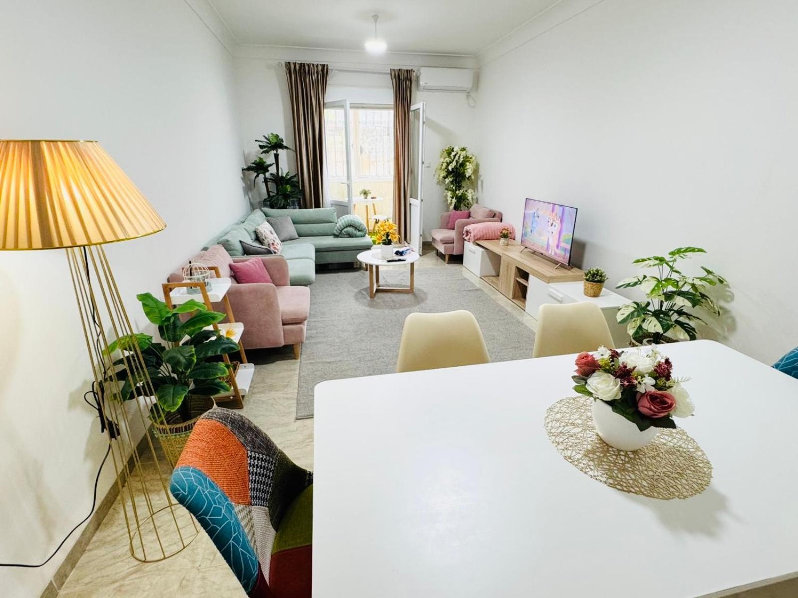 Appartement F5 Spacieux Equipe Haut Standing Mahelma Alger Exterior photo